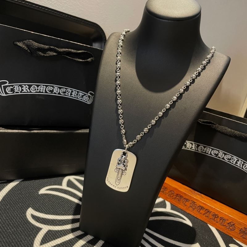Ch*0me He**ts necklaces